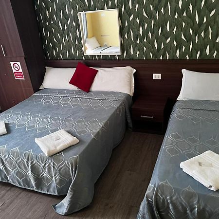 Rome Star Guesthouse ภายนอก รูปภาพ